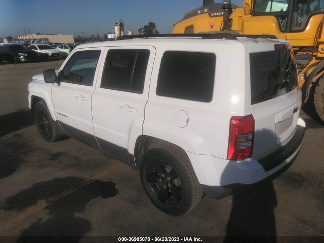 1C4NJPBA0FD211072 Jeep Patriot Altitude Edition