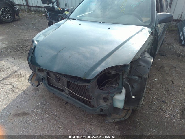 2000 HONDA CIVIC LX VIN: 1HGEJ6679YL027820