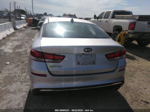 5XXGT4L38KG379754 KIA Optima Lx