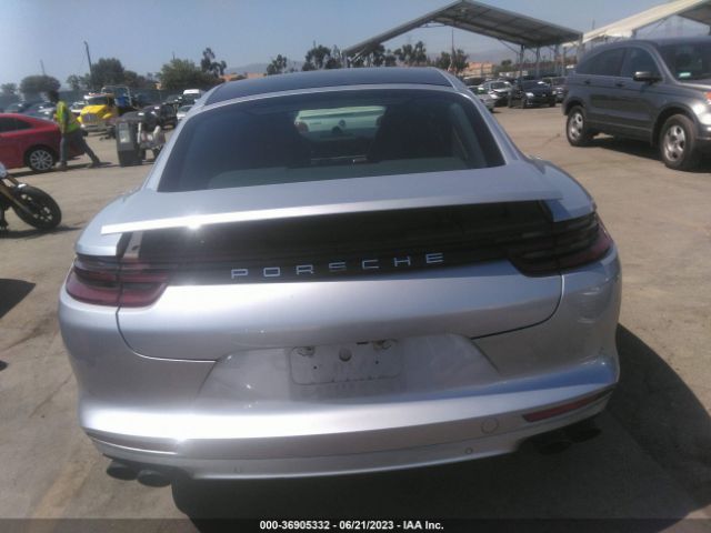 WP0AB2A74HL123400 Porsche Panamera 4s