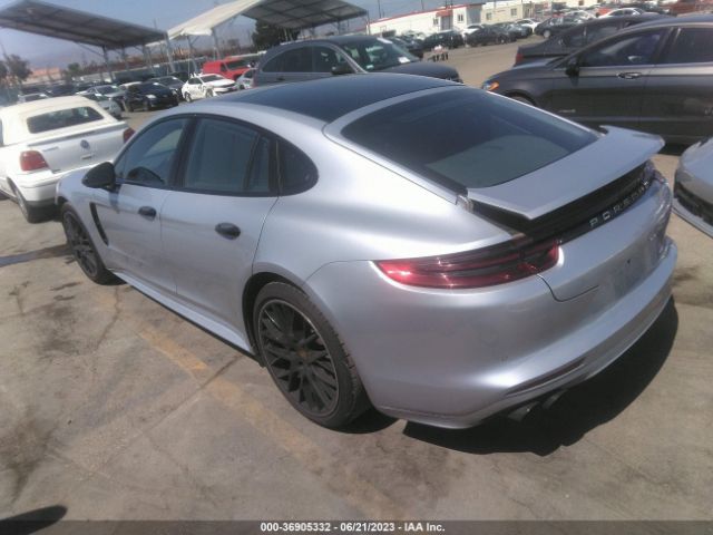WP0AB2A74HL123400 Porsche Panamera 4s