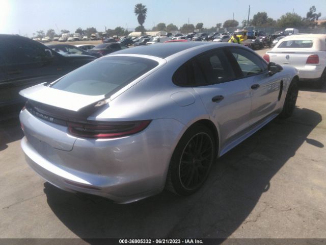 WP0AB2A74HL123400 Porsche Panamera 4s
