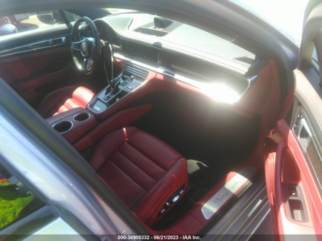 WP0AB2A74HL123400 Porsche Panamera 4s