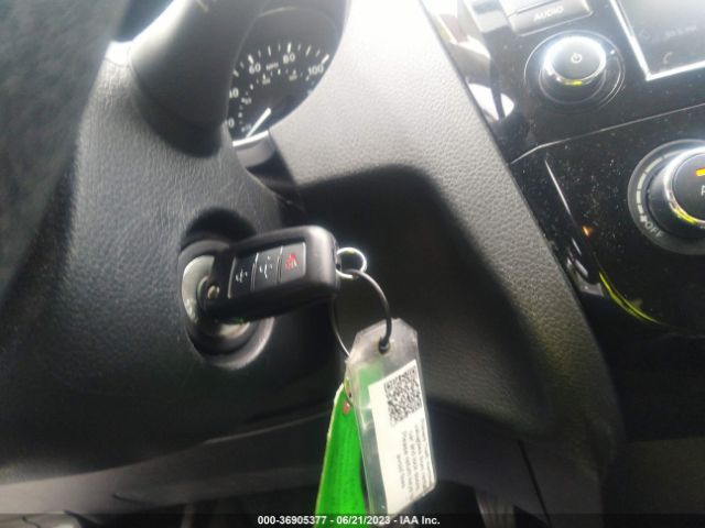 JN1BJ1AVXMW304187 Nissan Rogue Sport S