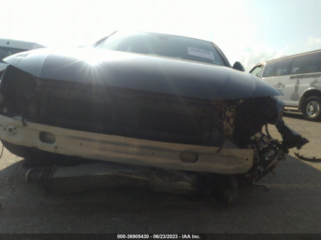 WAUGNAF4XHN027234 Audi A4 PREMIUM