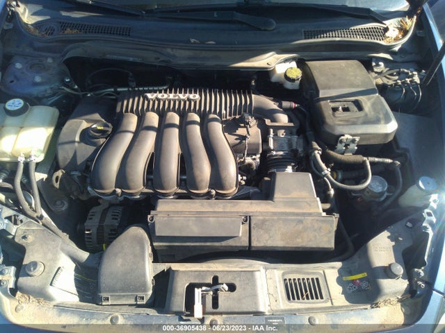 2008 VOLVO S40 2.4L VIN: YV1MS390682387745