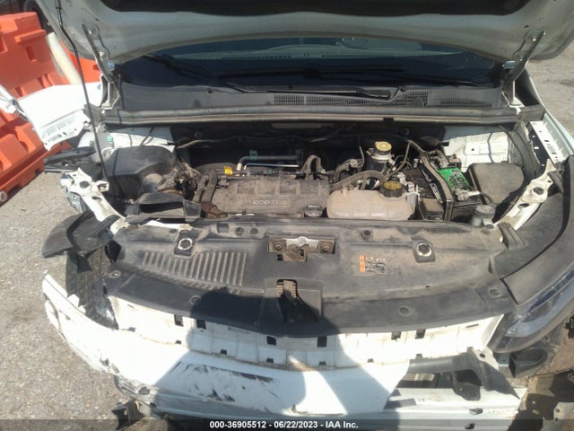 Chevrolet TRAX LS 2020 KL7CJKSB4LB021752 Image 10
