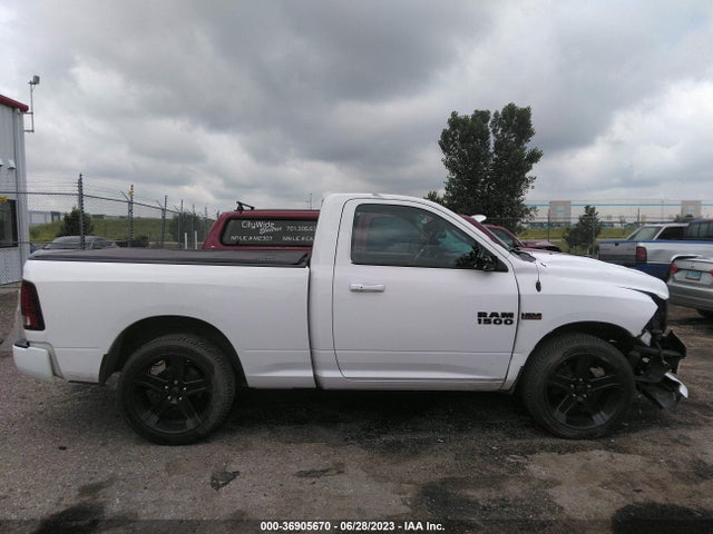 RAM 1500 Night 2017 3C6JR6CT5HG783026 Image 5