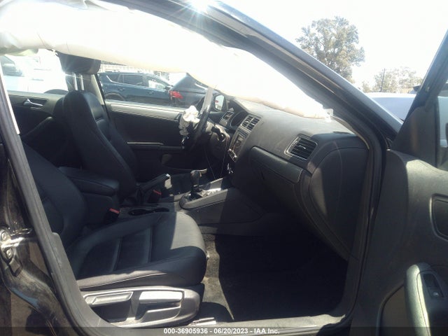 3VWDB7AJ0JM236381 Volkswagen Jetta 1.4t
