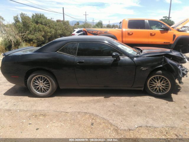 2C3CDZAG4FH712358 Dodge Challenger Sxt