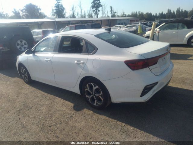 3KPF24AD7ME276847 KIA Forte Lxs