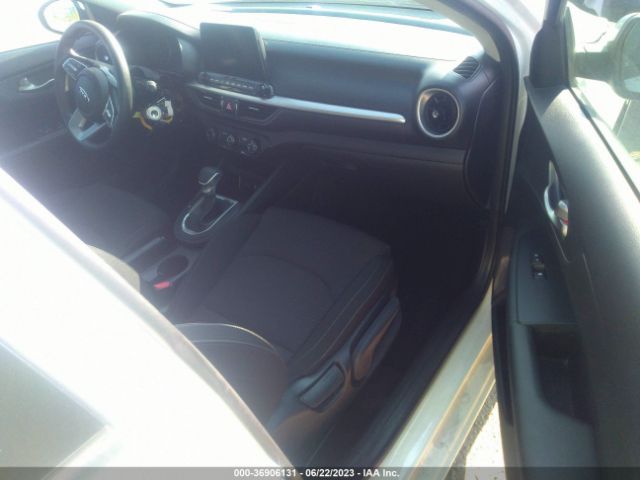 3KPF24AD7ME276847 KIA Forte Lxs