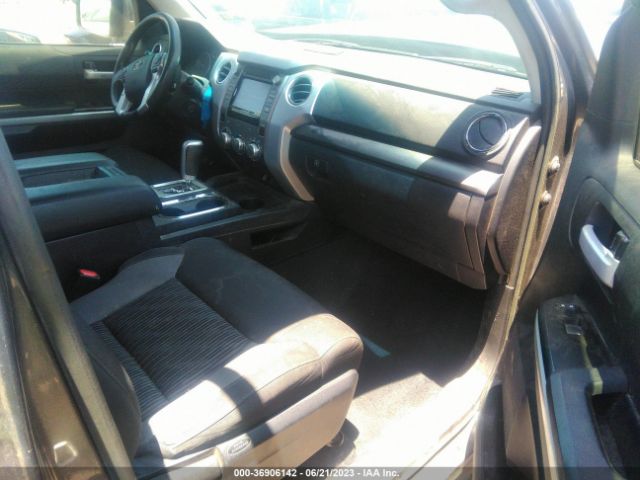 5TFRM5F1XHX111621 Toyota Tundra Sr5 4.6l V8