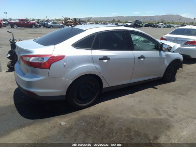 1FADP3E2XEL266100 Ford FOCUS S