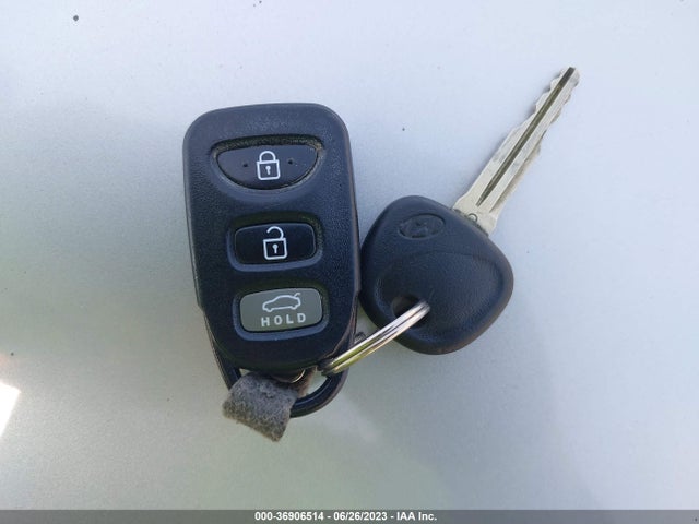 Hyundai ELANTRA SE 2015 5NPDH4AE5FH616171 Image 3