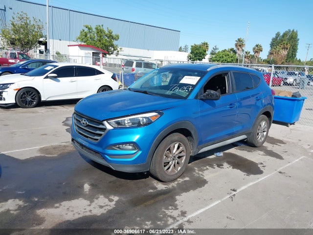 Hyundai TUCSON SEL 2018 KM8J33A47JU701932 Image 2