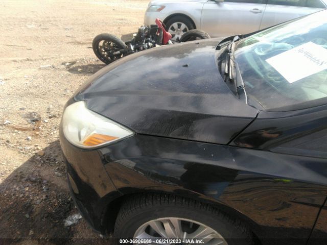 1FADP3F2XEL153052 Ford FOCUS SE