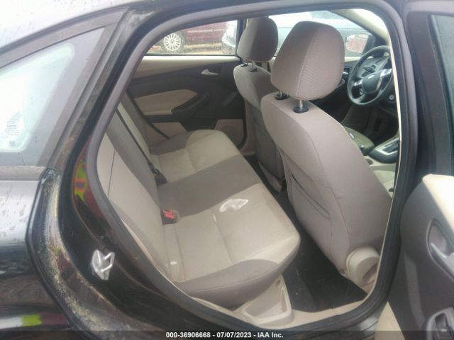 1FADP3F2XEL153052 Ford FOCUS SE
