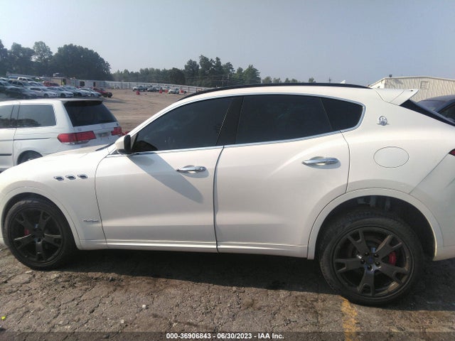 ZN661XUS9JX274655 Maserati Levante Gransport