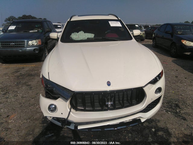 ZN661XUS9JX274655 Maserati Levante Gransport