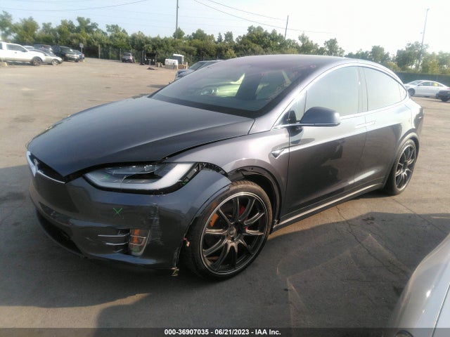 2021 Tesla Model X, VIN: 5YJXCBE45MF323223