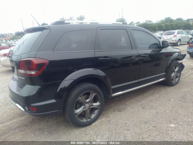3C4PDCGB0FT639387 Dodge Journey Crossroad