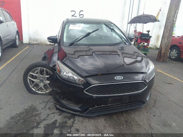 2015 FORD FOCUS SE VIN: 1FADP3F29FL327498