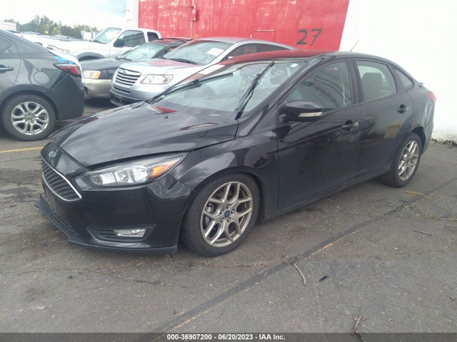 Ford FOCUS SE 2015 1FADP3F29FL327498 Image 2