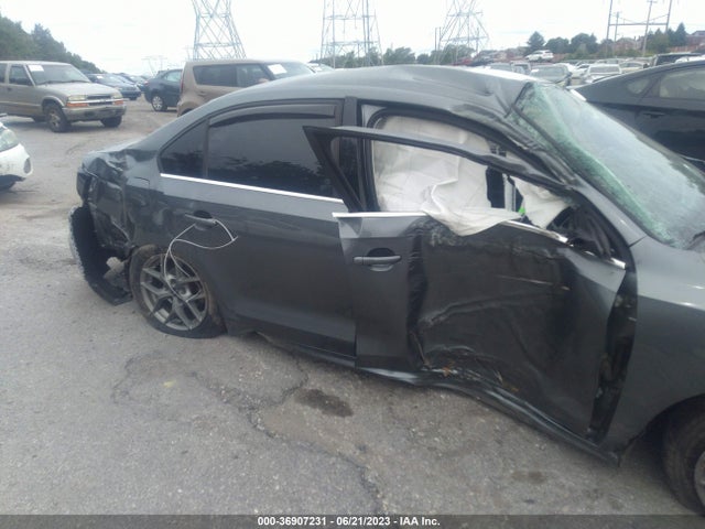 3VW2B7AJ0HM377128 Volkswagen Jetta 1.4t S