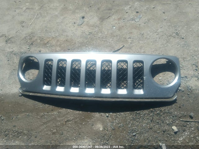 1C4NJRBB3FD439152 Jeep Patriot Altitude Edition
