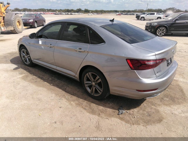 3VWC57BU1MM015498 Volkswagen Jetta S/se/r-line