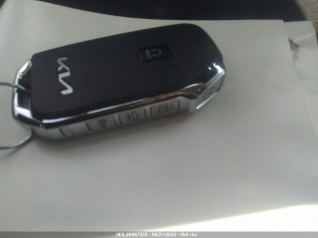 5XXG14J27NG138028 KIA K5 LXS