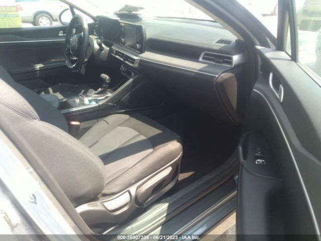 5XXG14J27NG138028 KIA K5 LXS