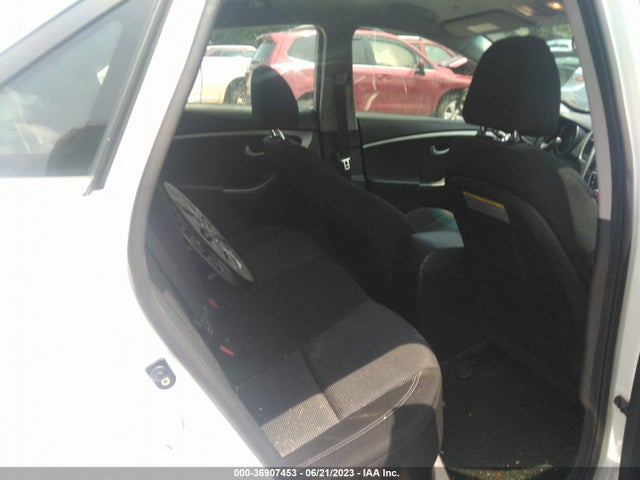 2017 HYUNDAI ELANTRA GT VIN: KMHD35LH3HU370852