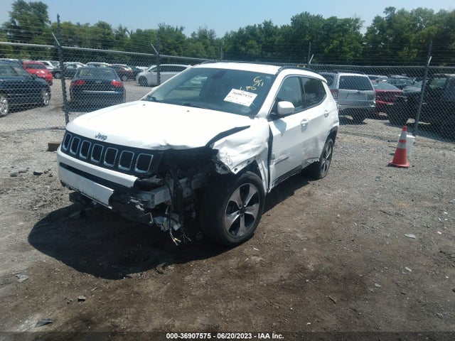 3C4NJCBB6HT632678 Jeep Compass Latitude