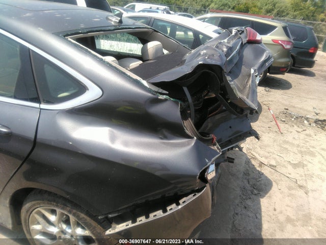 1C3CCCEG5FN636344 Chrysler 200 C