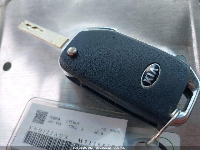 KIA SOUL S 2021 KNDJ23AUXM7129877 Image 3
