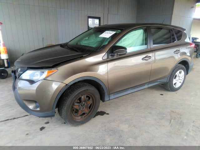 Toyota RAV4 LE 2015 2T3ZFREVXFW143153 Image 2