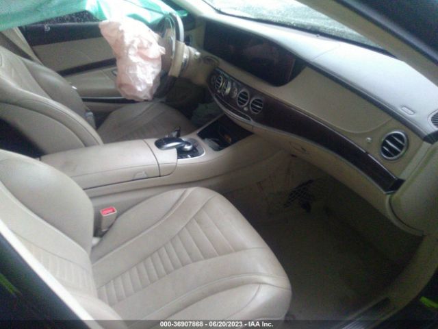 WDDUG8DB0JA417126 Mercedes-Benz S-class S 560