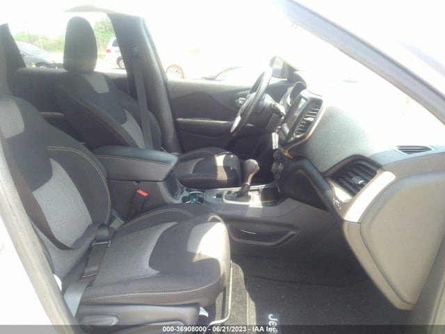 1C4PJLCS6EW155103 Jeep Cherokee Latitude