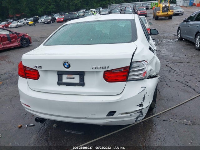 BMW 3 Series 328i 2015 WBA3A5G5XFNS83024 Image 16