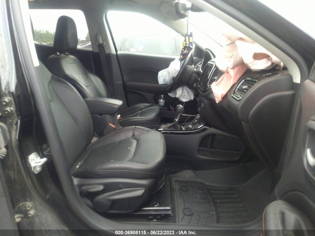 2019 JEEP COMPASS LIMITED VIN: 3C4NJDCB8KT734172