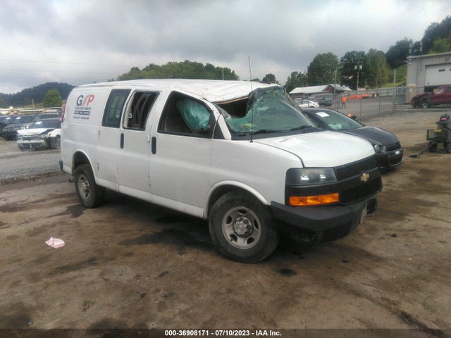 2019 1GCWGAFP2K1335421 main image