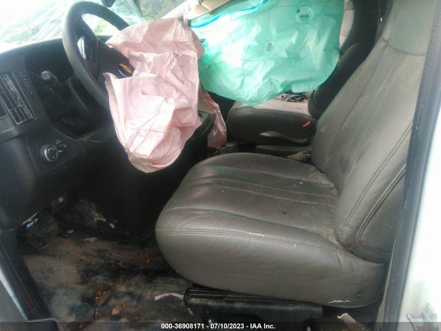Chevrolet Express 2500 Work Van 2019 1GCWGAFP2K1335421 Image 5