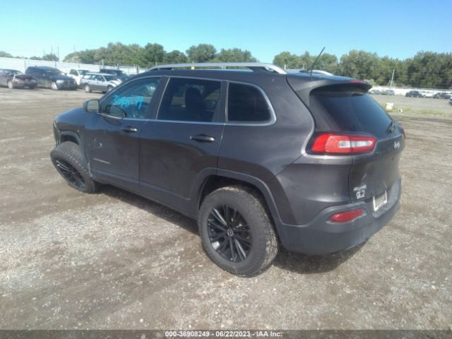 1C4PJMCB3FW675296 Jeep Cherokee Latitude