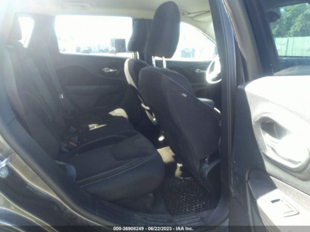 1C4PJMCB3FW675296 Jeep Cherokee Latitude