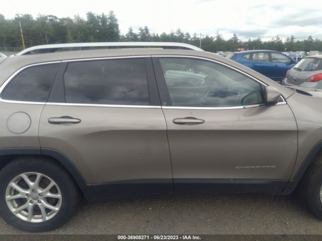 1C4PJMCB0HW600493 Jeep Cherokee Latitude