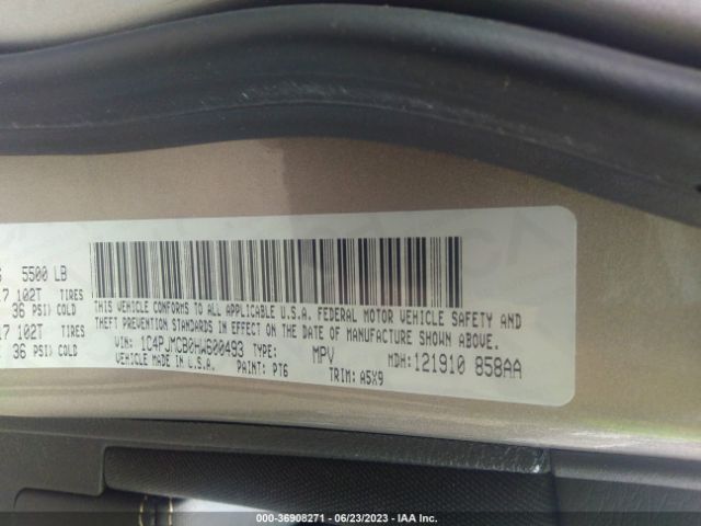 1C4PJMCB0HW600493 Jeep Cherokee Latitude