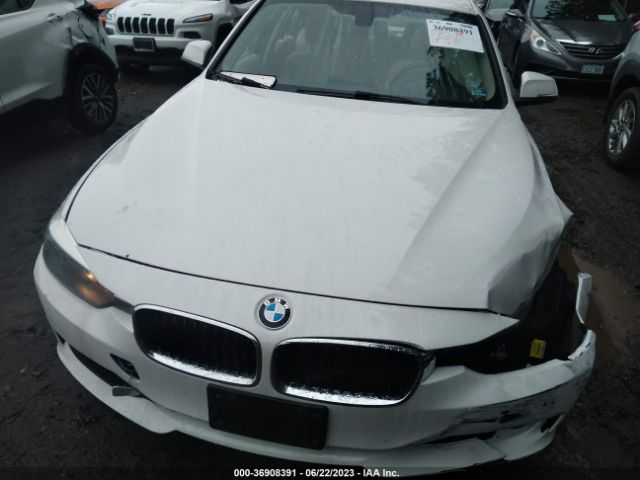 WBA3C3C55EPV90673 BMW 3 Series 320i Xdrive