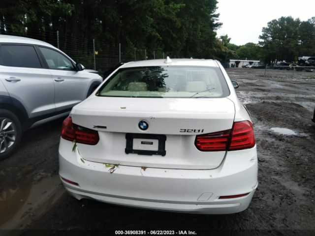 WBA3C3C55EPV90673 BMW 3 Series 320i Xdrive
